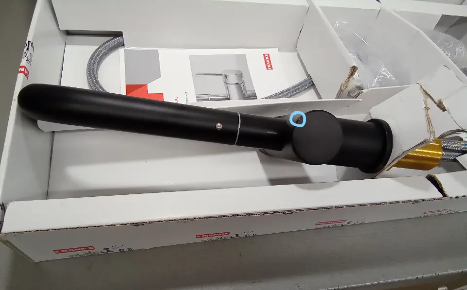 Franke Baterie - Dřezová baterie FN 0524 s vytahovací koncovkou, matná černá 115.0524.890IIJ1