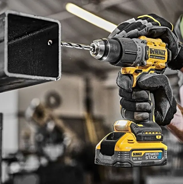 Perceuse compacte sans fil 18V Li-Ion 5Ah PowerStack Dewalt