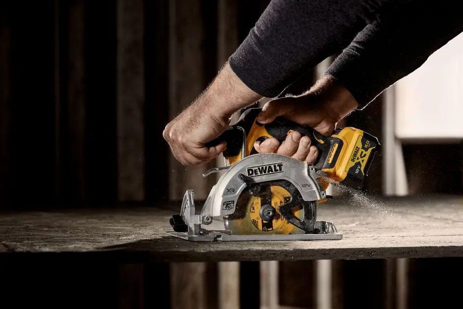 Scie Circulaire Sans Fil – Compatible Batteries Dewalt 20V, 2 Lames 180 Mm 40T, Profondeur De Coupe Réglable 57 Mm - 5