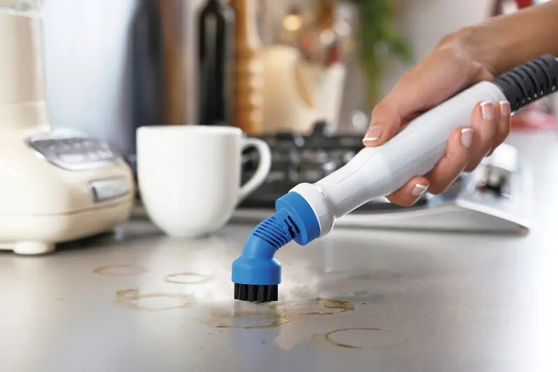 Black & Decker Scopa a Vapore Lavapavimenti Pulitore a Vapore Potenza 1600  Watt - Steam mop