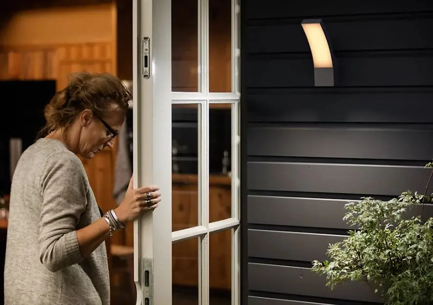 PHILIPS MYGARDEN OUTDOOR WALL LIGHT BLACK ROBIN LAMPADA DA PARETE LED | Leroy Merlin