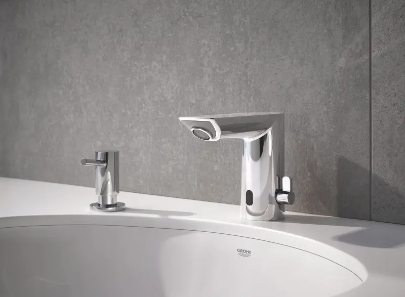Mitigeur Lavabo GROHE Essence E Infrarouge - Chrome StarLight, Piles 6V, Rotation 0/150/360°